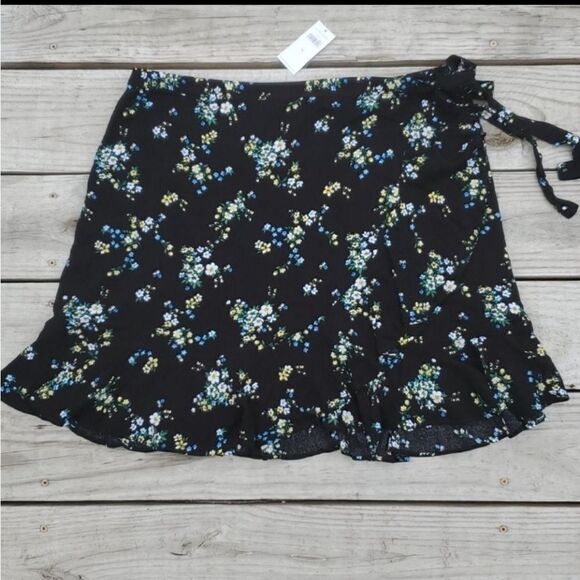 NEW 16 BANANA REPUBLIC RUFFLE WRAP BLACK BLUE GREEN flower Floral Mini Skirt NWT - Picture 1 of 12